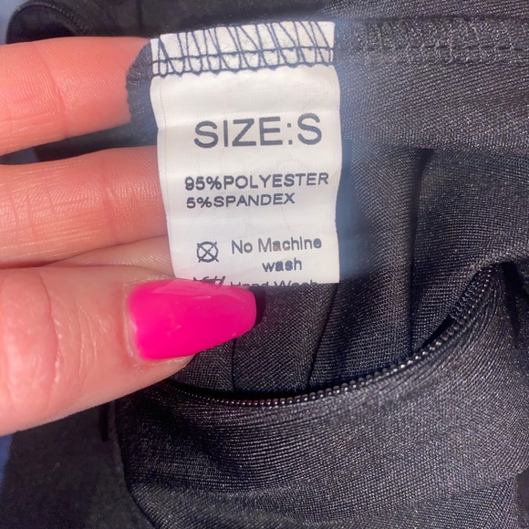 Keyhole wide leg jumpsuit - Picture 3 of 3